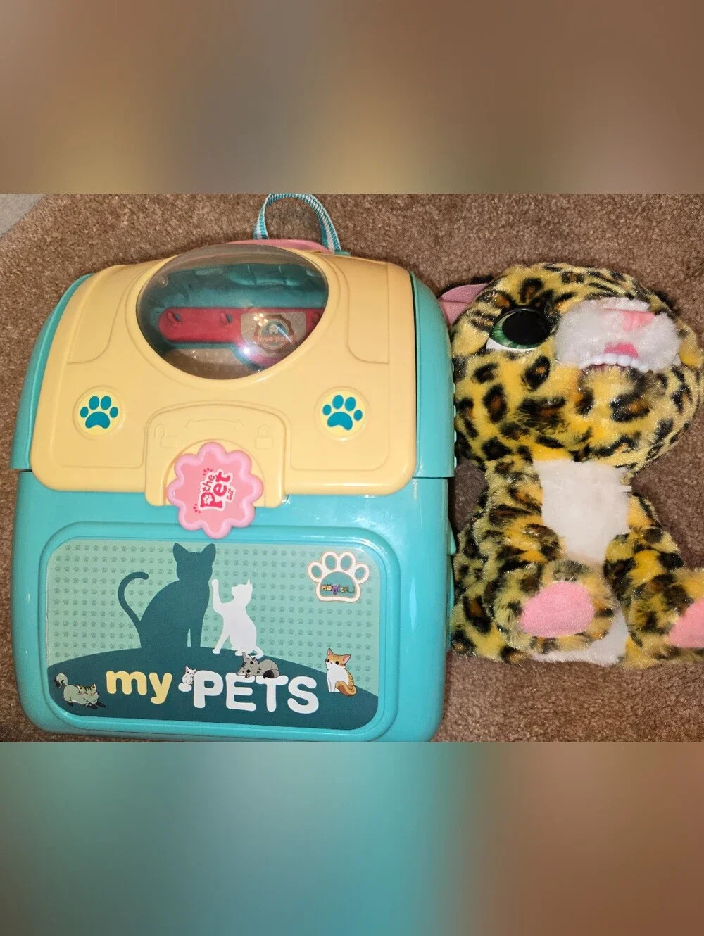 furReal Lil Wilds Lolly the Leopard Interactive Pet Toy Works, Carrying Backpack
